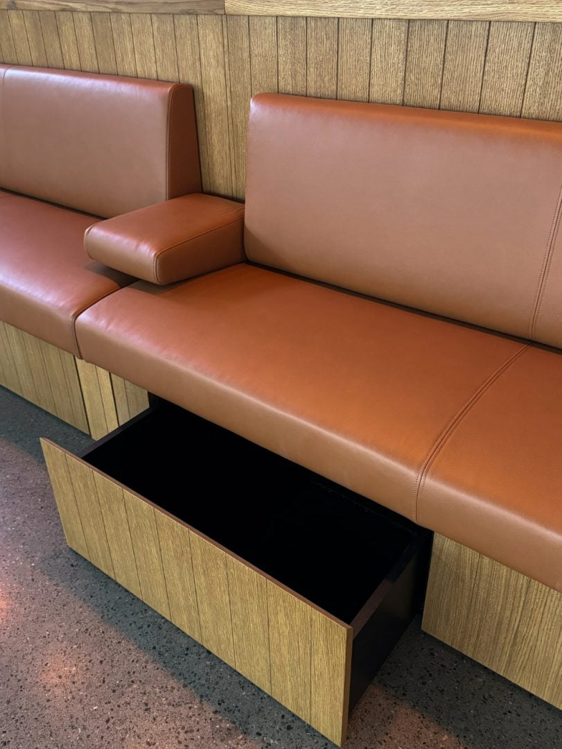 Colletts Mat & vinbar modulsofa skreddersøm restaurantmøbler