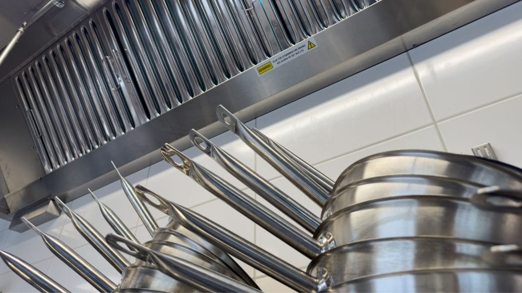 hyllesystem attrå storkjøkken storkjøkkenutstyr