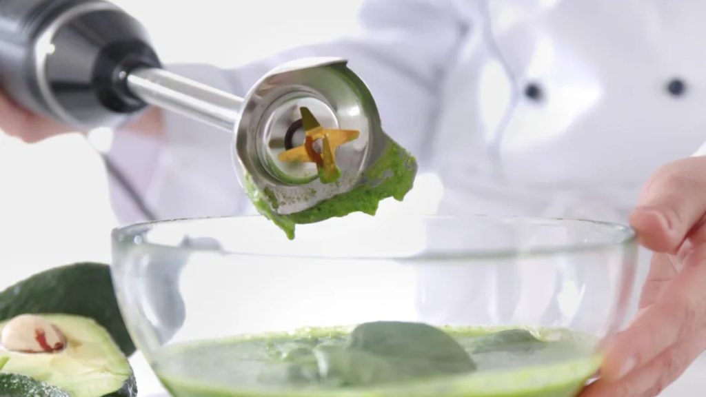 tilberedningsutstyr storkjøkken storkjøkkenutstyr stavmikser saus tilberedning