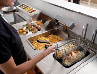 flatgrill-pommes-frites-varmer-frityr-koketopp-electrolux-professional-storkjokkenutstyr.jpg